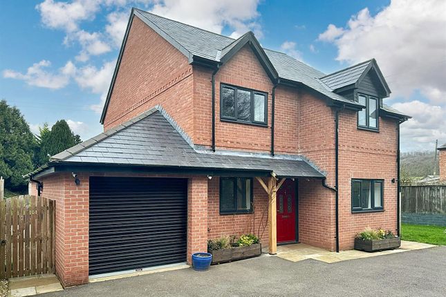 4 bed detached house