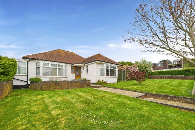 Coombe Rise, Worthing BN14 3 bed detached bungalow for sale