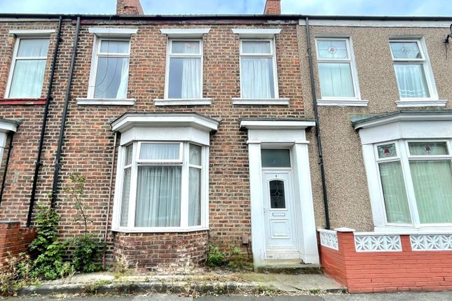 5 bedroom terraced house for sale