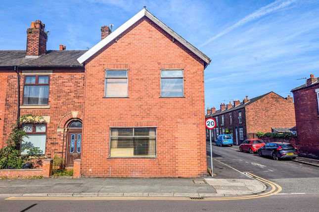 Twist Lane, Leigh 3 bed end of terrace house for sale