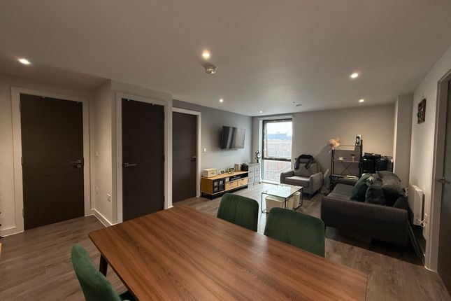 2 bed flat