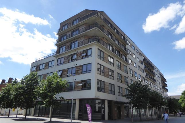 Mayer House, Chatham Place, Reading 1 bed apartment for sale