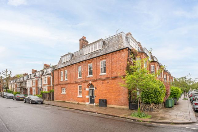Glenloch Road, Belsize Park, London, NW3 1 bed flat for sale