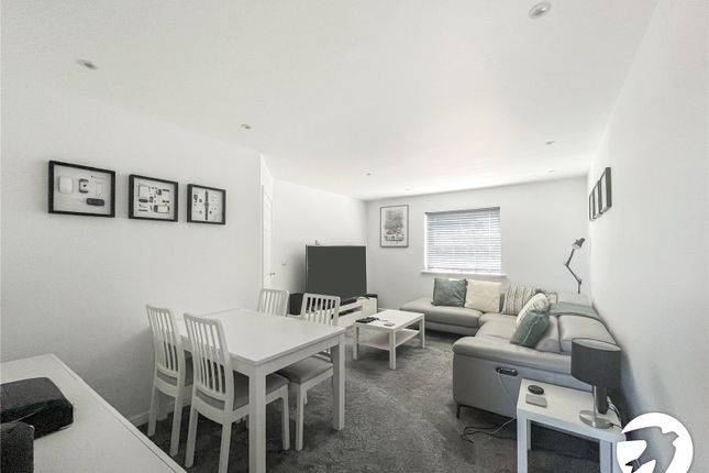 Martin Court, Kemsley, Sittingbourne... 2 bed flat for sale
