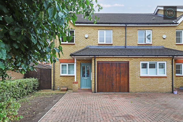 3 bedroom semi-detached house for sale
