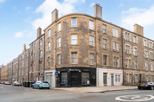 36 1F2, Grove Street, Fountainbridge... 2 bed flat for sale
