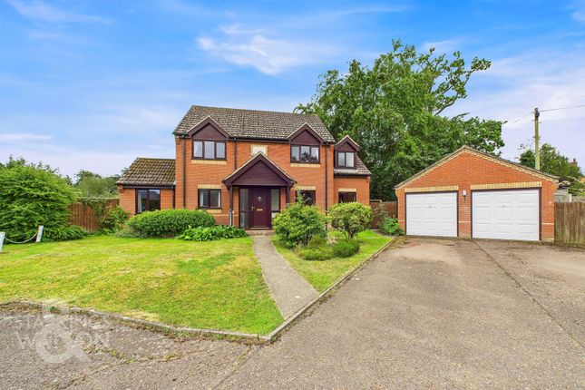 Thrigby Road, Filby, Great Yarmouth 4 bed detached house for sale