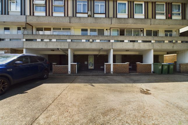 Hartslock Drive, London, SE2 3 bed terraced house for sale