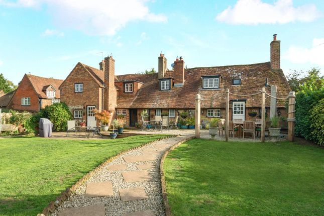 The Street, Guildford GU3 5 bed detached house for sale