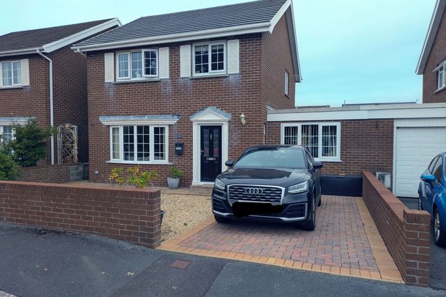 Stewart Drive, Ammanford, SA18 3 bed detached house for sale