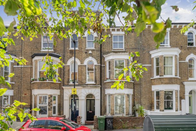 Chantrey Road, Brixton, London, SW9 2 bed flat for sale