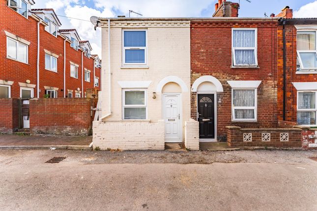School Road, Great Yarmouth 2 bed end of terrace house for sale