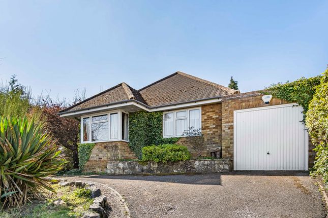 Old Hill, Woking, Surrey, GU22 3 bed bungalow for sale