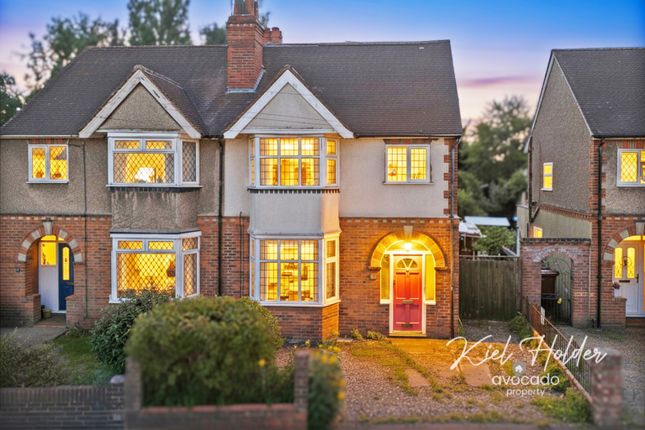 3 bed semi-detached house