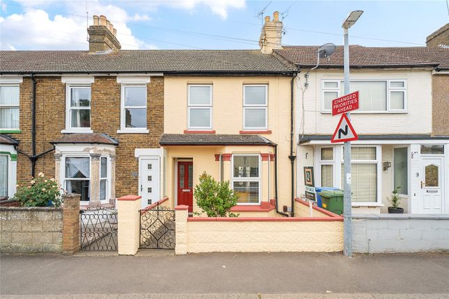 Burley Road, Sittingbourne, Kent, ME10 2 bed terraced house for sale