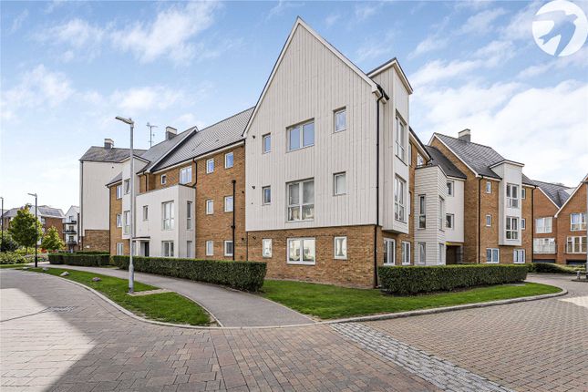 Castleridge Drive, Greenhithe, Kent, DA9 2 bed flat for sale