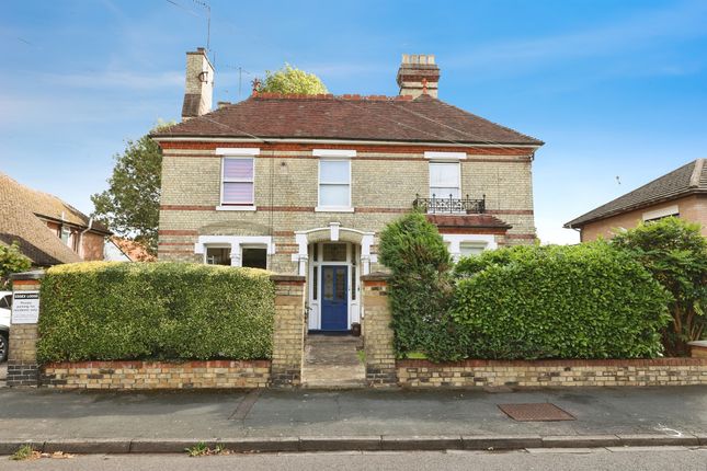 1 bedroom ground floor flat for sale