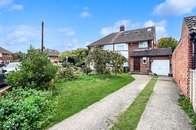 Fallowfield, Luton, Bedfordshire, LU3... 5 bed semi