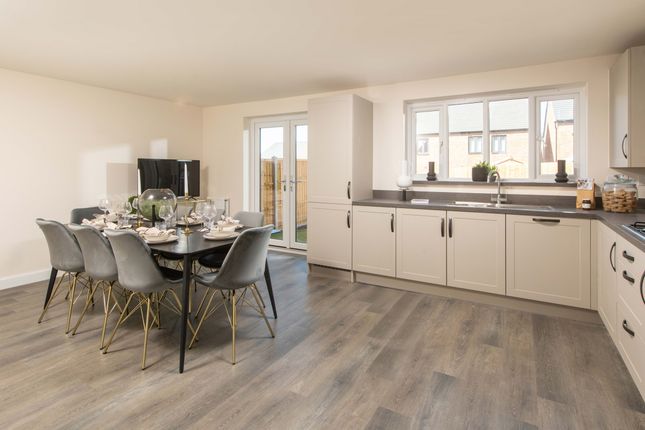 4 bed semi-detached house