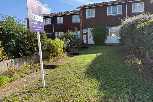 Medhurst Crescent, Gravesend DA12 3 bed terraced house for sale