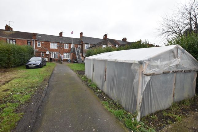 Old Crosby, Scunthorpe 46 bed terraced house for sale