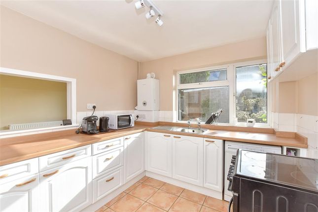 Mercer Way, Chart Sutton, Maidstone... 3 bed semi