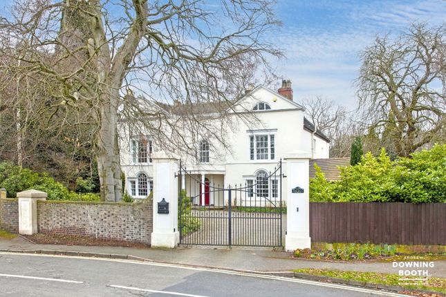 The Green, Walsall WS9 8 bed detached house for sale