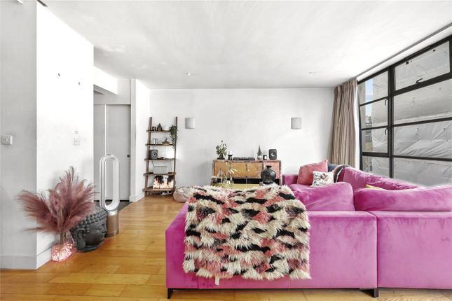 Great Sutton Street, EC1V 1 bed apartment for sale