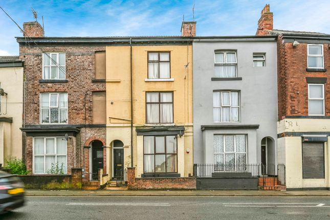 4 bedroom terraced house for sale