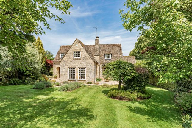 Burford, Oxfordshire, OX18 3 bed detached house for sale