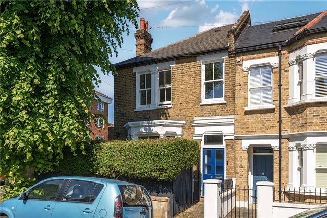 4 bedroom end of terrace house for sale
