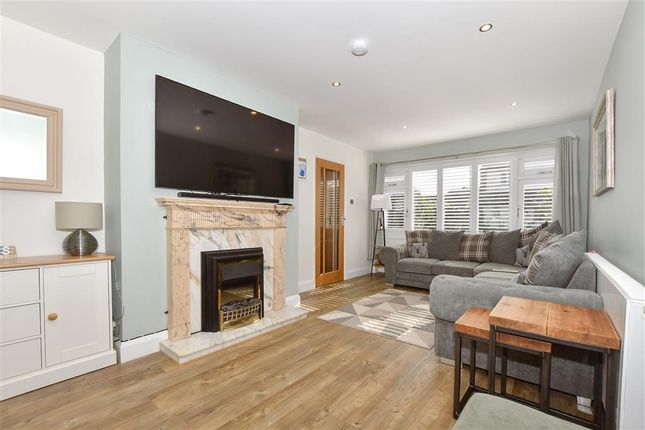 School Lane, Platts Heath, Maidstone... 3 bed detached house for sale