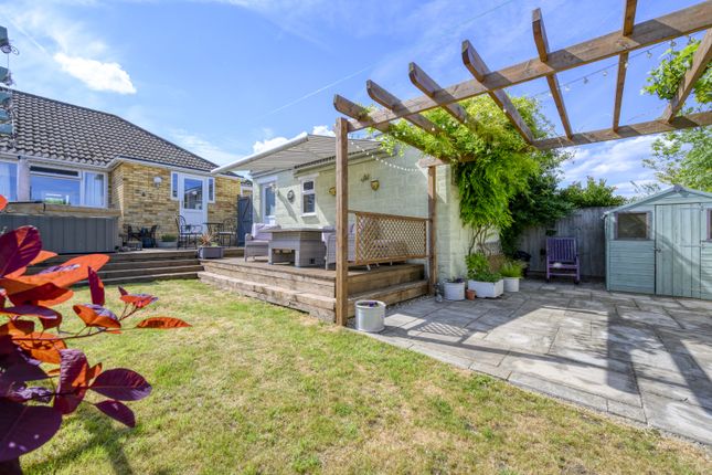 2 bedroom semi-detached bungalow for sale