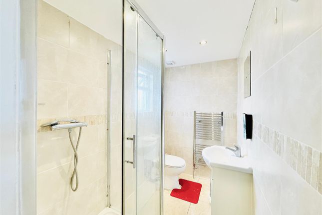 Borwick Avenue, London E17 5 bed house for sale