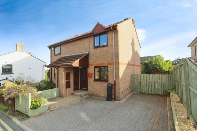 2 bedroom semi-detached house for sale