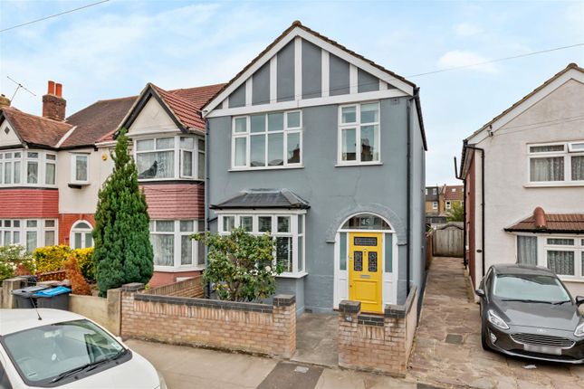 Seaforth Avenue, Motspur Park KT3 3 bed detached house for sale