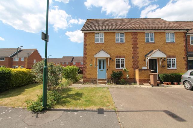 Bakers Gardens, Carshalton SM5 3 bed house for sale