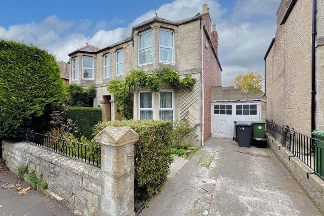 Avenue Road, Trowbridge, Wiltshire... 3 bed semi