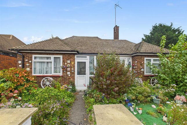 Willow Gardens, Ruislip HA4 3 bed detached bungalow for sale
