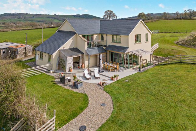 Llangadog, Carmarthenshire, SA19 4 bed detached house for sale