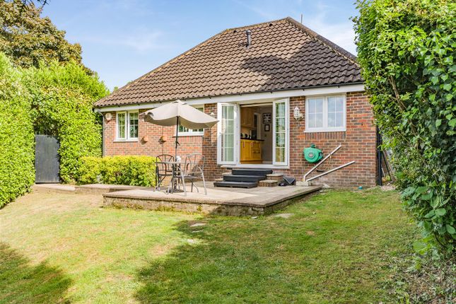 Rendlesham Way, Chorleywood WD3 3 bed detached bungalow for sale