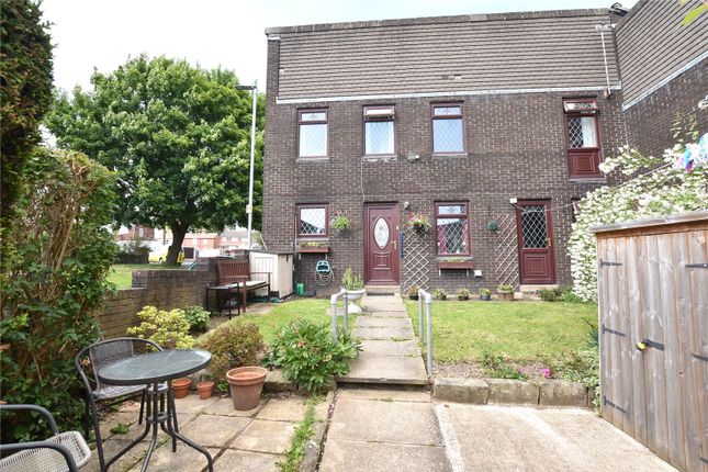 Taylors Close, Leeds, West Yorkshire 3 bed end of terrace house for sale