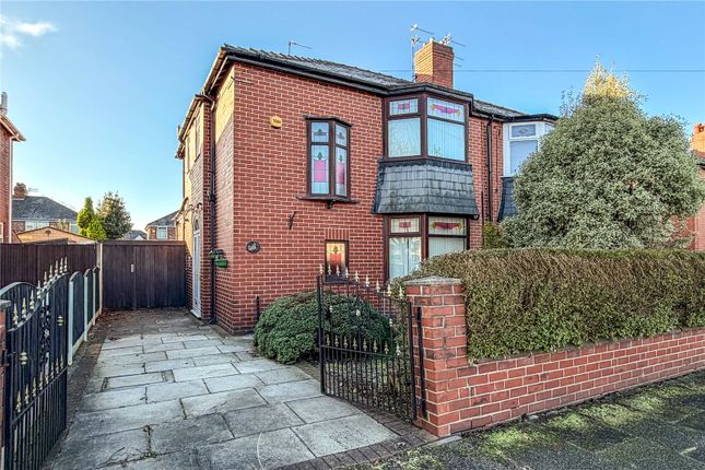 St. Georges Square, Chadderton... 3 bed semi