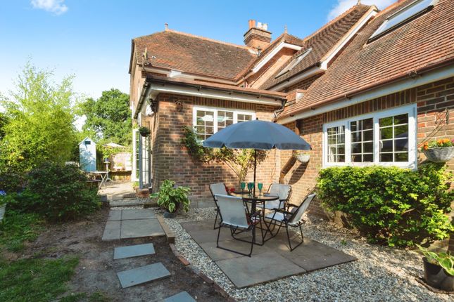 4 bedroom cottage for sale