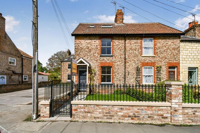 Main Street, Bishopthorpe 3 bed townhouse for sale
