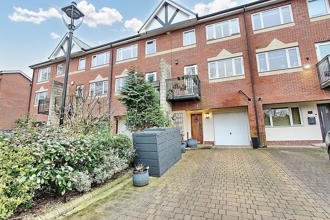 4 bedroom town house for sale