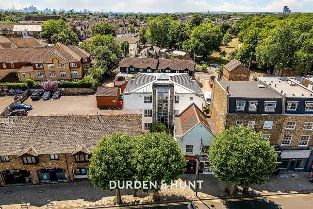 High Street, Wanstead E11 2 bed apartment for sale