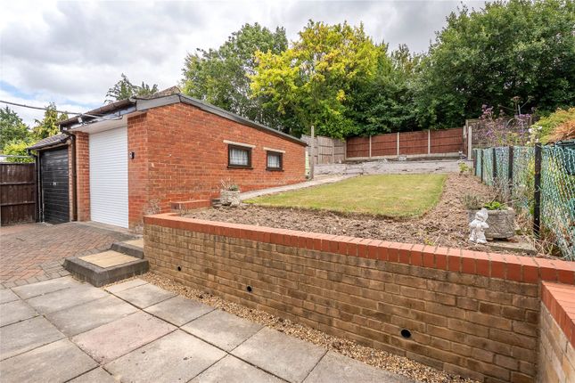 Jeans Way, Bedfordshire LU5 2 bed bungalow for sale
