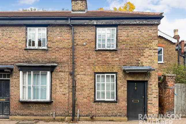 High Street, Thames Ditton KT7 1 bed end of terrace house for sale