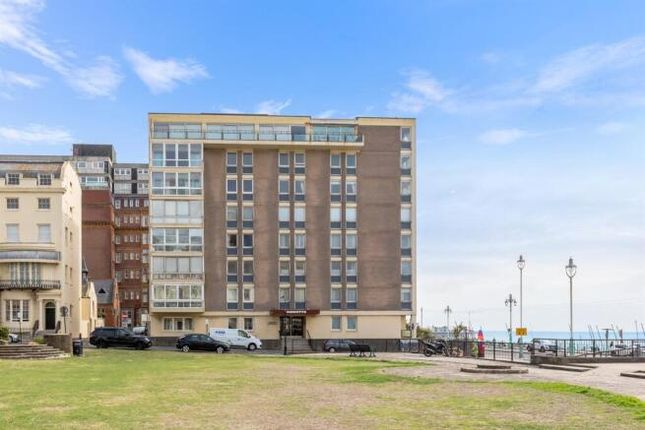 Abbotts, Kings Road, Brighton, BN1 2FA 2 bed apartment for sale